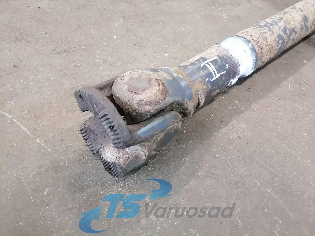Mercedes-Benz Propeller shaft A6574101802 - Veio de transmissão por Camião: foto 3 Mercedes-Benz Propeller shaft A6574101802 - Veio de transmissão por Camião: foto 3