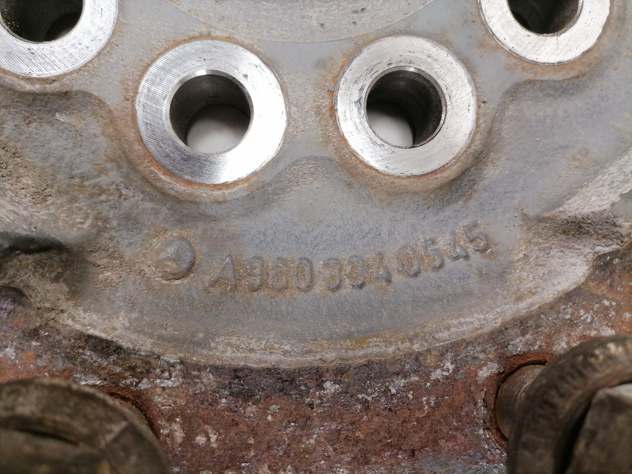 Mercedes-Benz Rattarummu flants, esisild A9603340545 - Cubo de roda por Camião: foto 3 Mercedes-Benz Rattarummu flants, esisild A9603340545 - Cubo de roda por Camião: foto 3