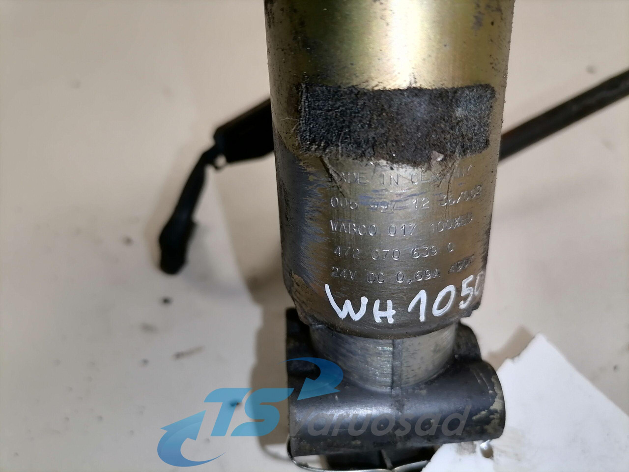Mercedes-Benz Solenoid valve 0059971236 - Válvula de freio por Camião: foto 2 Mercedes-Benz Solenoid valve 0059971236 - Válvula de freio por Camião: foto 2