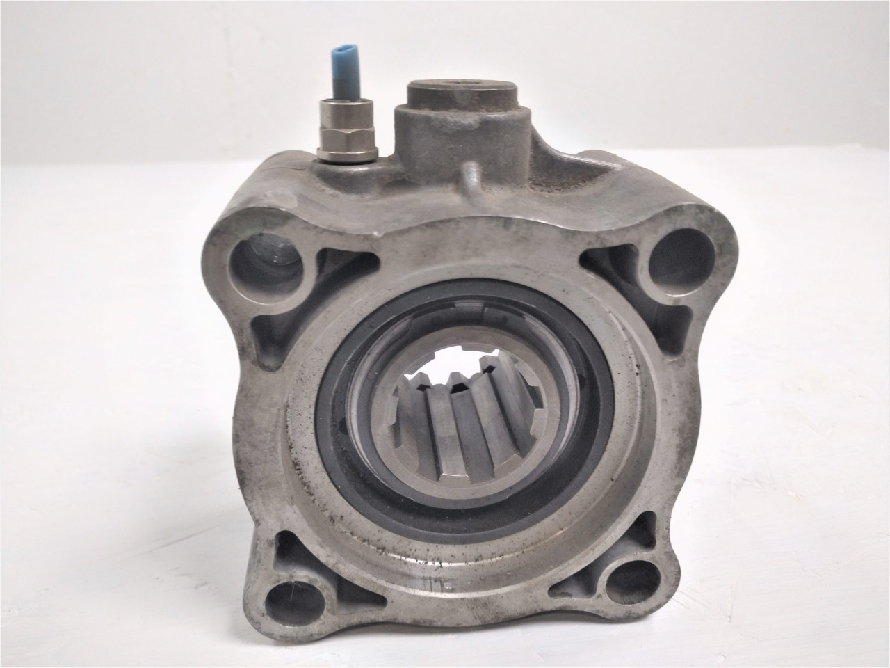 Mercedes-Benz Solenoid valve 0059971236 - Válvula de freio por Camião: foto 2 Mercedes-Benz Solenoid valve 0059971236 - Válvula de freio por Camião: foto 2