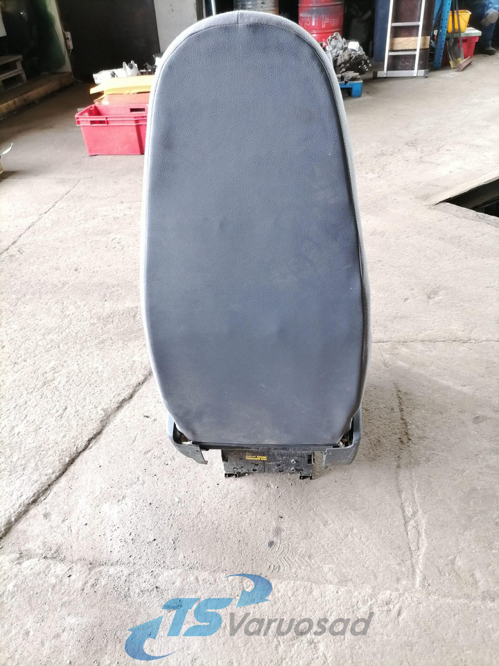 Renault Kaasreisija iste 7485130980 - Banco por Camião: foto 3 Renault Kaasreisija iste 7485130980 - Banco por Camião: foto 3