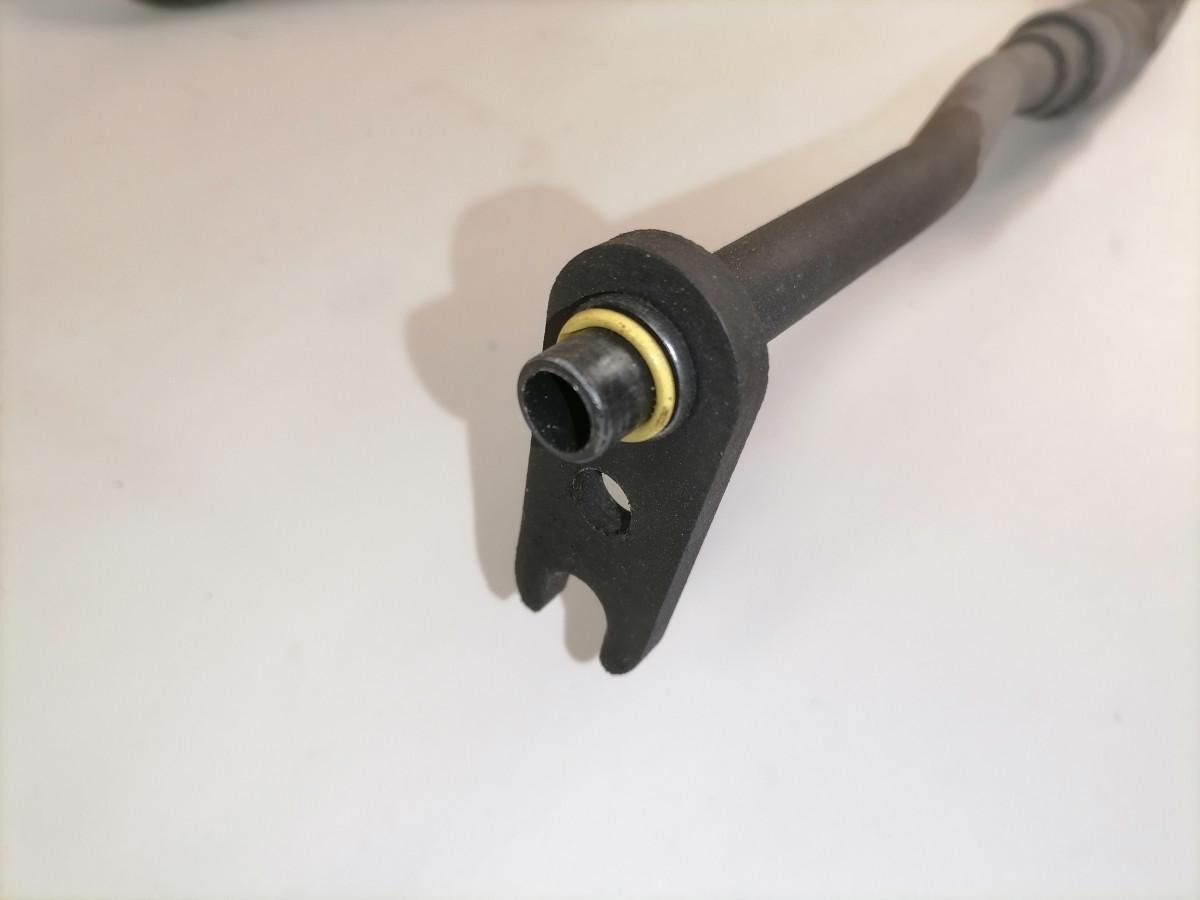 Scania A/C pipe 1446212 - Aquecimento/ Ventilação por Camião: foto 4 Scania A/C pipe 1446212 - Aquecimento/ Ventilação por Camião: foto 4