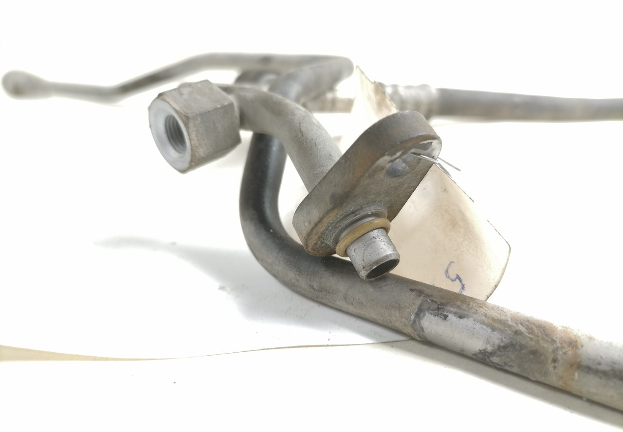 Scania A/C pipe 2030646 - Aquecimento/ Ventilação por Camião: foto 2 Scania A/C pipe 2030646 - Aquecimento/ Ventilação por Camião: foto 2