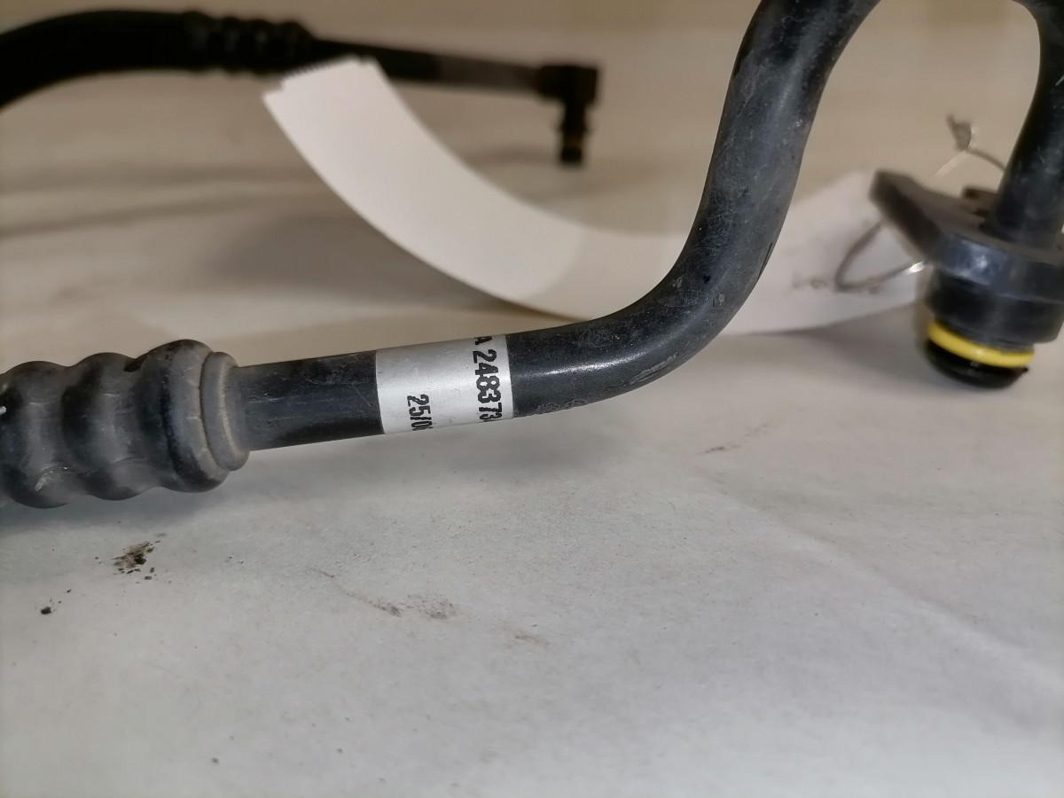 Scania A/C pipe 2483734 - Aquecimento/ Ventilação por Camião: foto 5 Scania A/C pipe 2483734 - Aquecimento/ Ventilação por Camião: foto 5