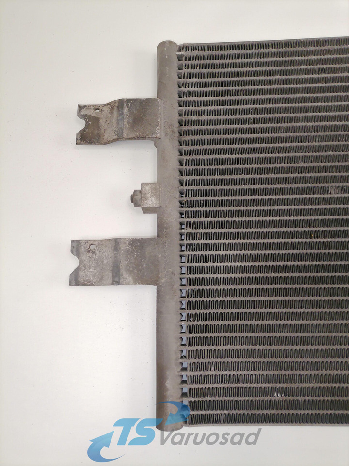 Scania A/C radiator 1921284 - Aquecimento/ Ventilação por Camião: foto 4 Scania A/C radiator 1921284 - Aquecimento/ Ventilação por Camião: foto 4