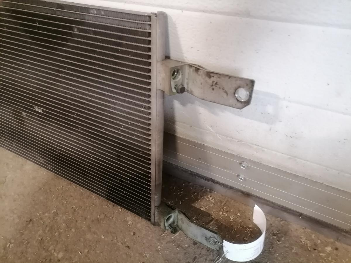 Scania A/C radiator 2715918 - Aquecimento/ Ventilação por Camião: foto 5 Scania A/C radiator 2715918 - Aquecimento/ Ventilação por Camião: foto 5