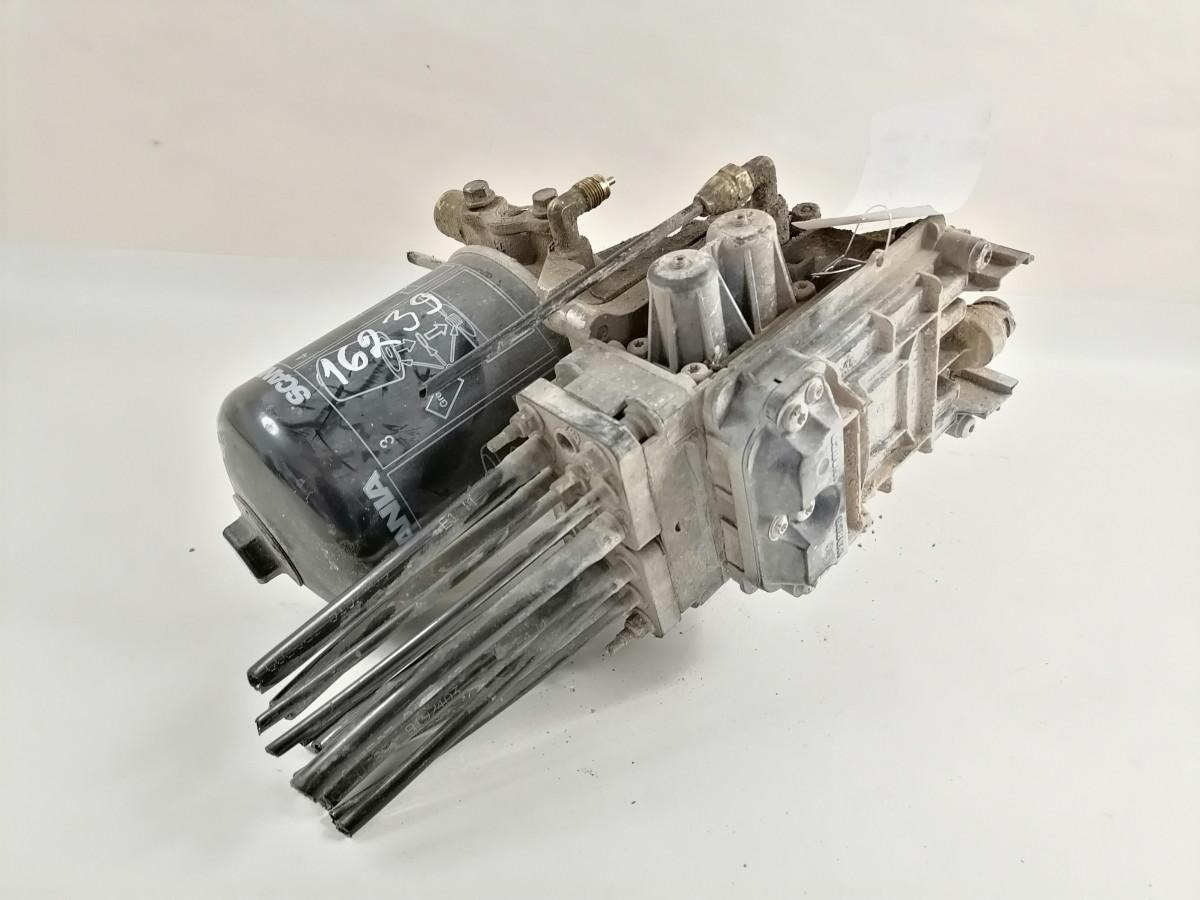 Scania Air dryer 2308777 - Válvula de freio por Camião: foto 2 Scania Air dryer 2308777 - Válvula de freio por Camião: foto 2