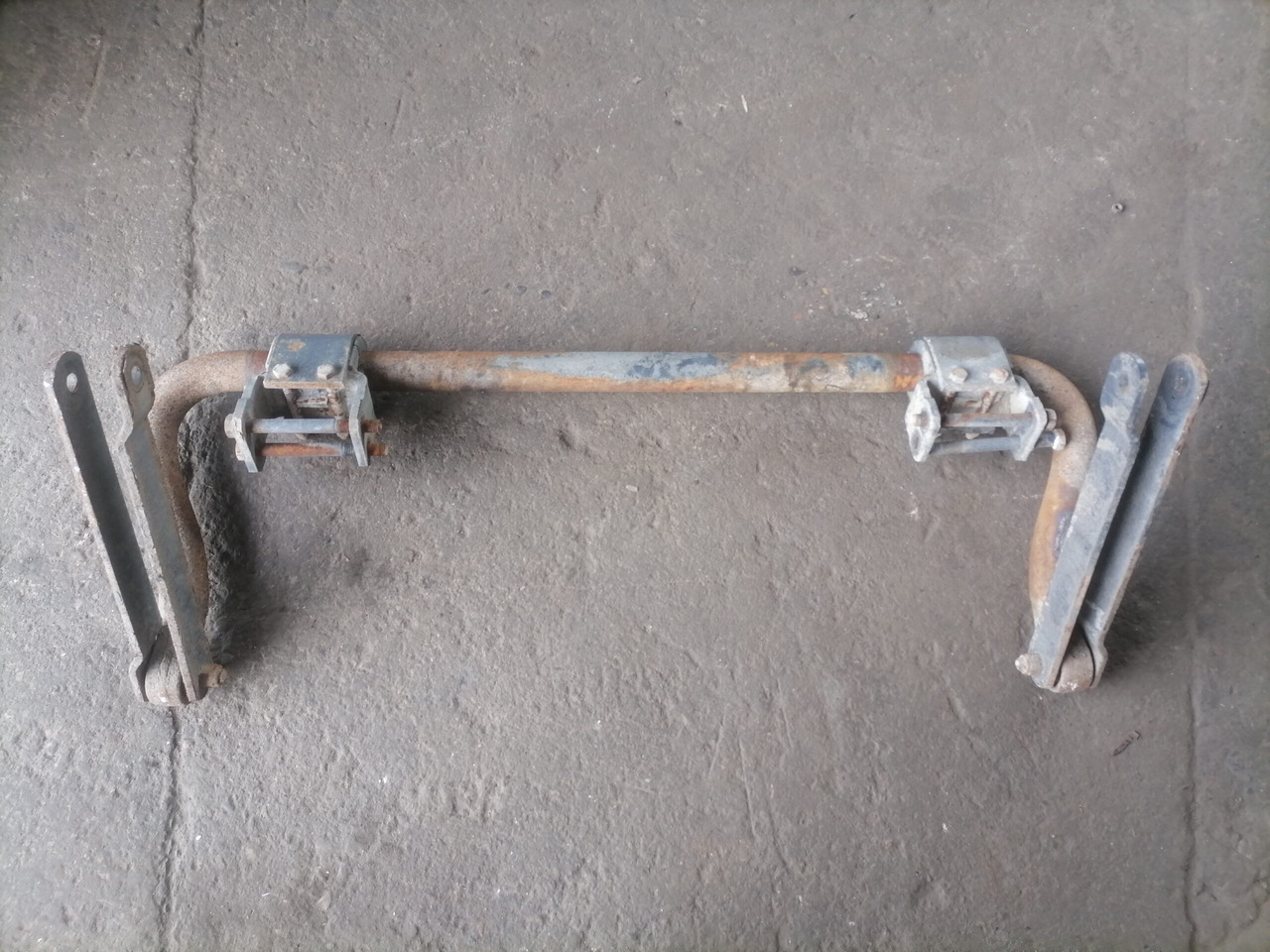 Scania Anti-roll bar 1427387 - Barra estabilizadora por Camião: foto 2 Scania Anti-roll bar 1427387 - Barra estabilizadora por Camião: foto 2