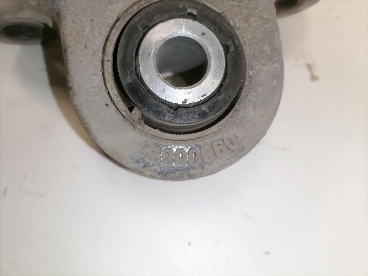 Scania Anti roll bar bracket 2290960 - Barra estabilizadora por Camião: foto 3 Scania Anti roll bar bracket 2290960 - Barra estabilizadora por Camião: foto 3