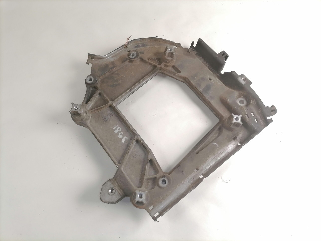 Scania Bracket 1791849 - Estrutura/ Châssis por Camião: foto 3 Scania Bracket 1791849 - Estrutura/ Châssis por Camião: foto 3