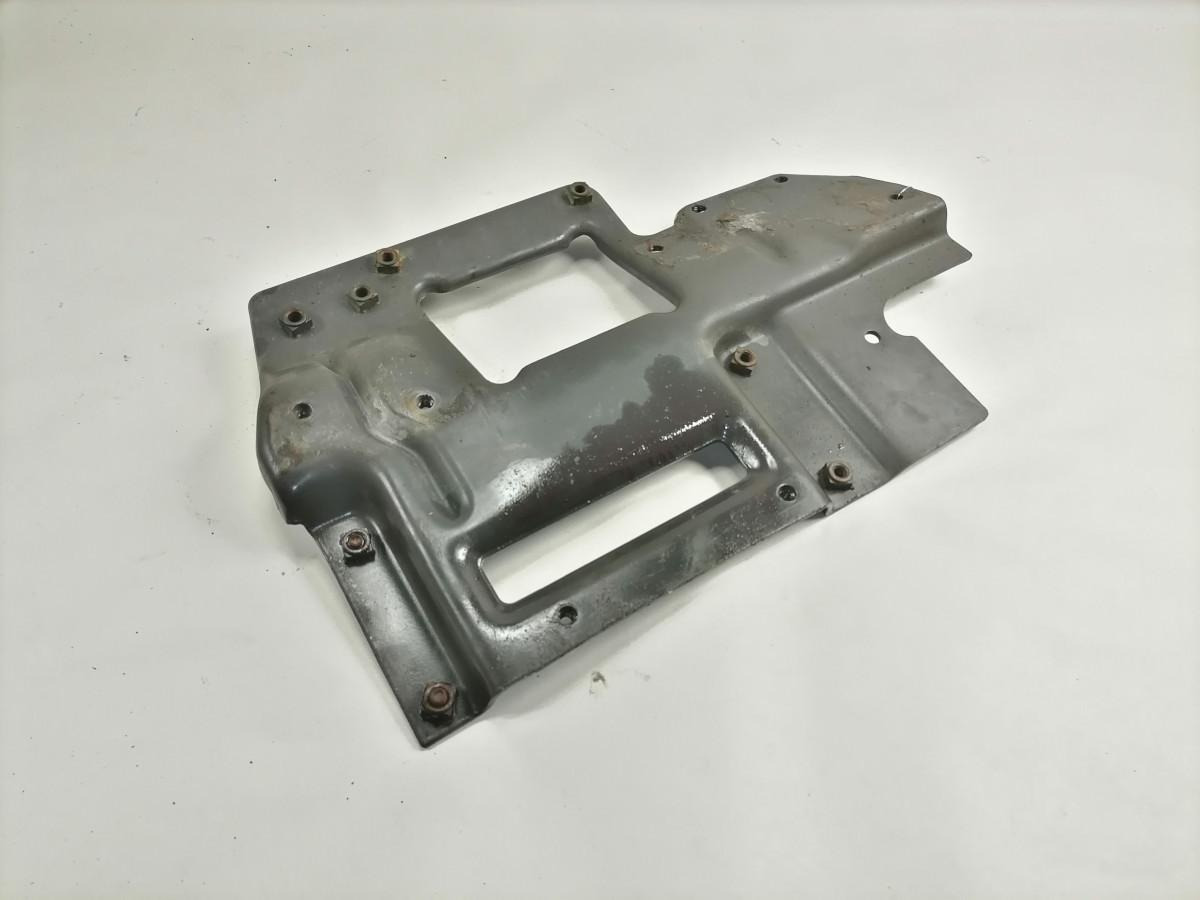 Scania Bumper bracket 1915256 - Para-choque por Camião: foto 2 Scania Bumper bracket 1915256 - Para-choque por Camião: foto 2