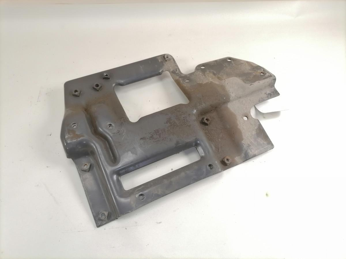 Scania Bumper bracket 1915256 - Para-choque por Camião: foto 2 Scania Bumper bracket 1915256 - Para-choque por Camião: foto 2