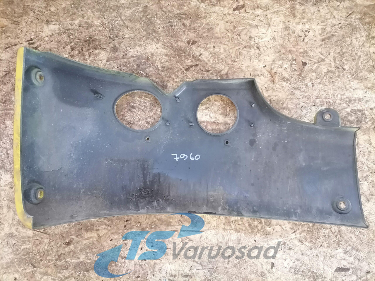 Scania Bumper cover 1439788 - Canto do pára-choque por Camião: foto 2 Scania Bumper cover 1439788 - Canto do pára-choque por Camião: foto 2