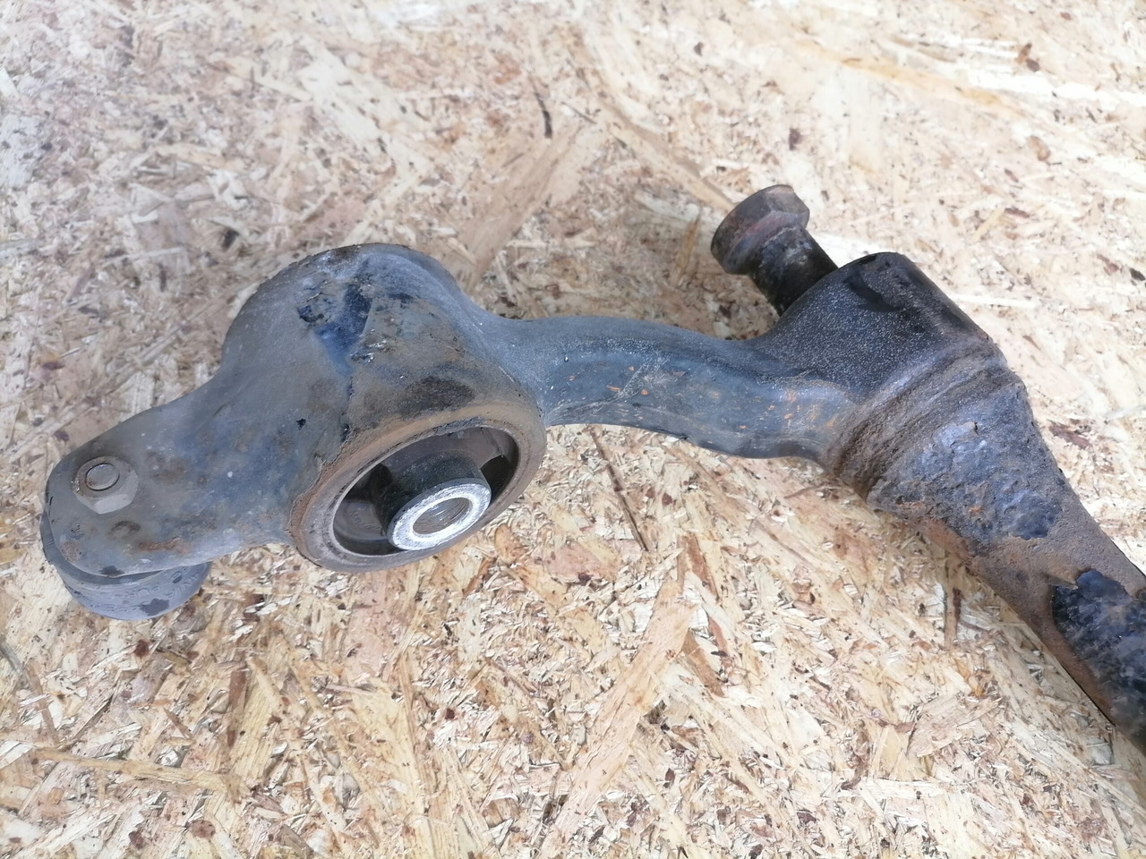 Scania Cab anti-roll bar 1768270 - Suspensão da cabina por Camião: foto 3 Scania Cab anti-roll bar 1768270 - Suspensão da cabina por Camião: foto 3