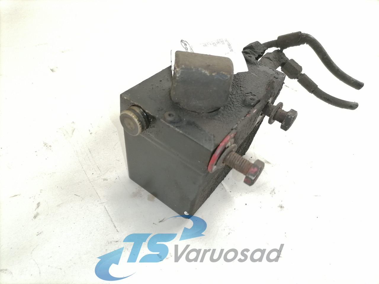 Scania Cab tilting pump 1549741 - Suspensão da cabina por Camião: foto 2 Scania Cab tilting pump 1549741 - Suspensão da cabina por Camião: foto 2