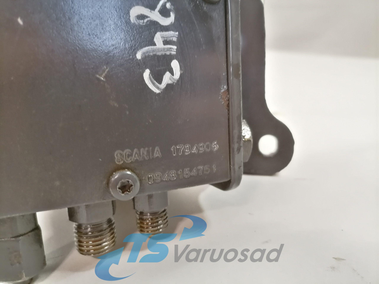 Scania Cab tilting pump 1794906 - Suspensão da cabina por Camião: foto 5 Scania Cab tilting pump 1794906 - Suspensão da cabina por Camião: foto 5