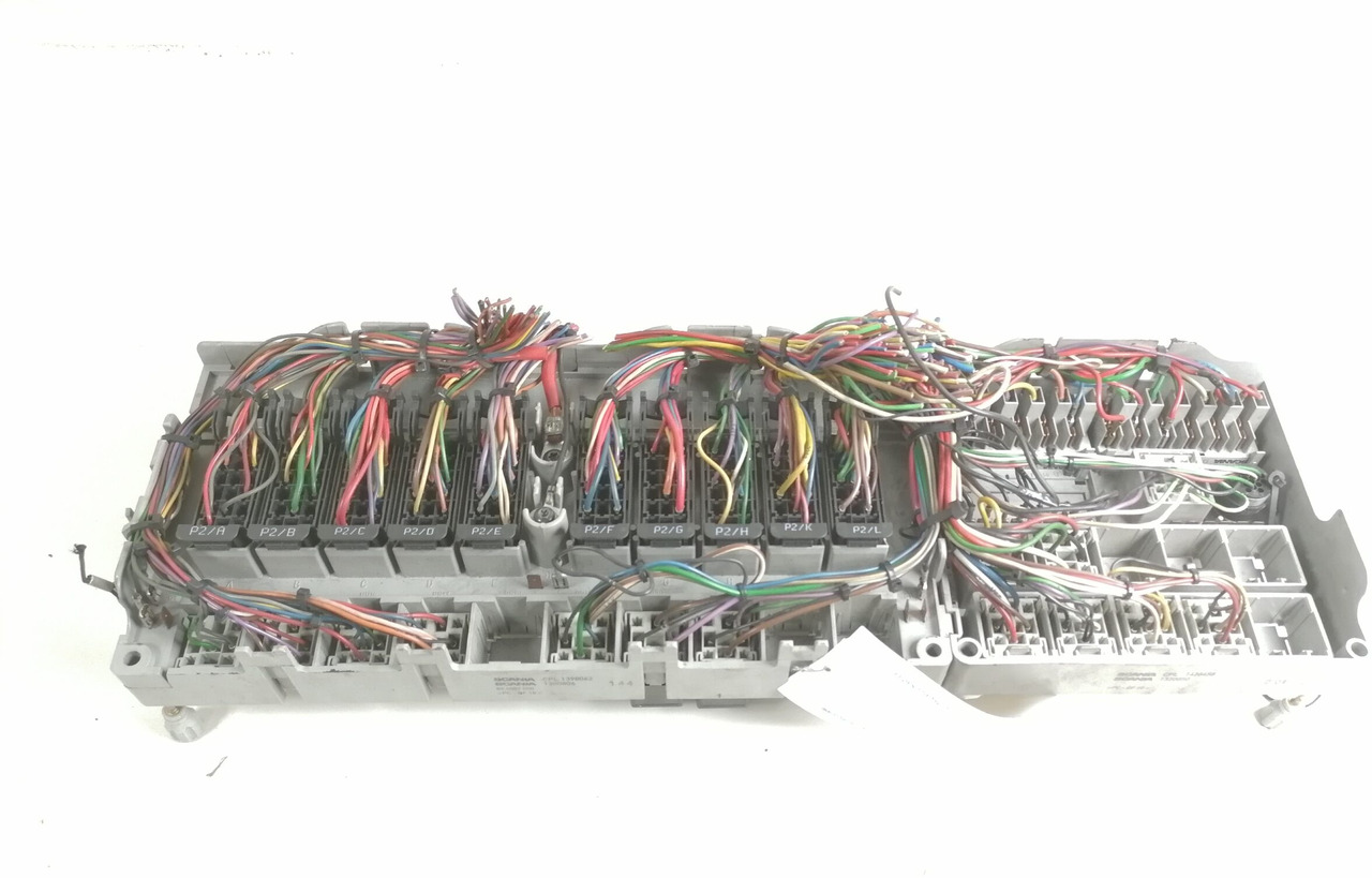 Scania Central electric unit 1398062 - Fusível por Camião: foto 4 Scania Central electric unit 1398062 - Fusível por Camião: foto 4