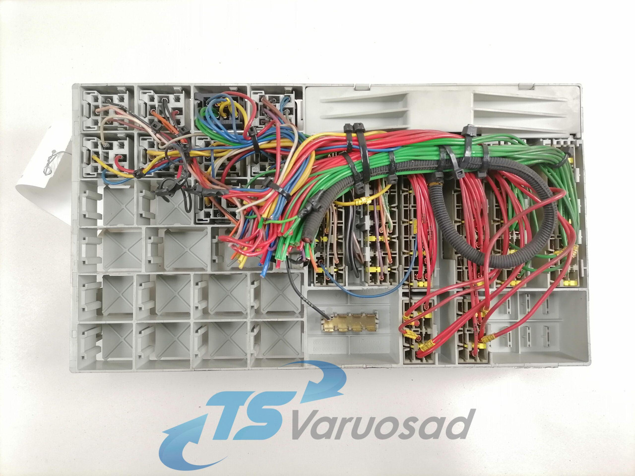 Scania Central electric unit 1775796 - Fusível por Camião: foto 2 Scania Central electric unit 1775796 - Fusível por Camião: foto 2