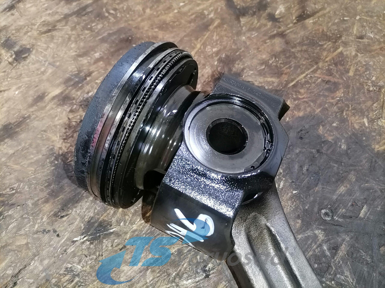 Scania Connecting rod + piston 2263286 - Piston/ Anel/ Buch por Camião: foto 2 Scania Connecting rod + piston 2263286 - Piston/ Anel/ Buch por Camião: foto 2