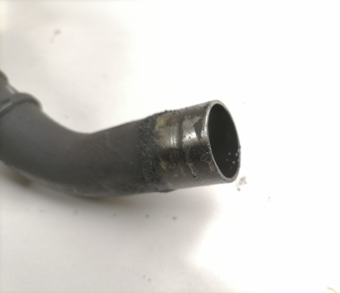 Scania Crankcase Ventilation Pipe 1858989 - Cárter por Camião: foto 2 Scania Crankcase Ventilation Pipe 1858989 - Cárter por Camião: foto 2