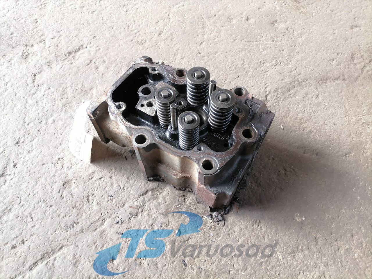 Scania Cylinder head 1522193 - Cabeça do motor por Camião: foto 1 Scania Cylinder head 1522193 - Cabeça do motor por Camião: foto 1