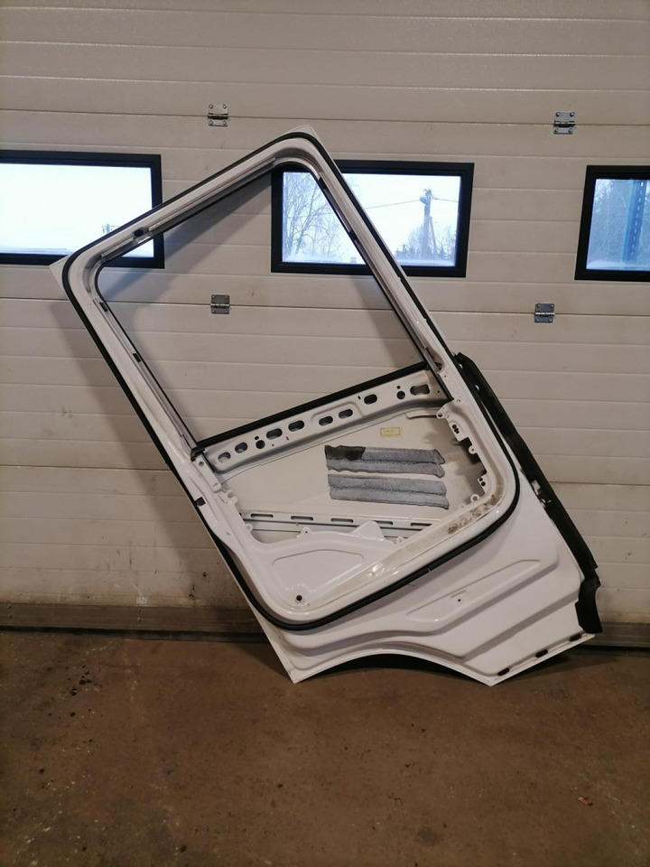 Scania Door 2653996 - Porta e peças por Camião: foto 4 Scania Door 2653996 - Porta e peças por Camião: foto 4