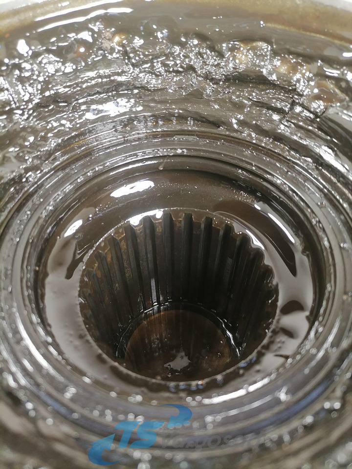 Scania Drive shaft cover 1539231 - Semi eixo por Camião: foto 3 Scania Drive shaft cover 1539231 - Semi eixo por Camião: foto 3