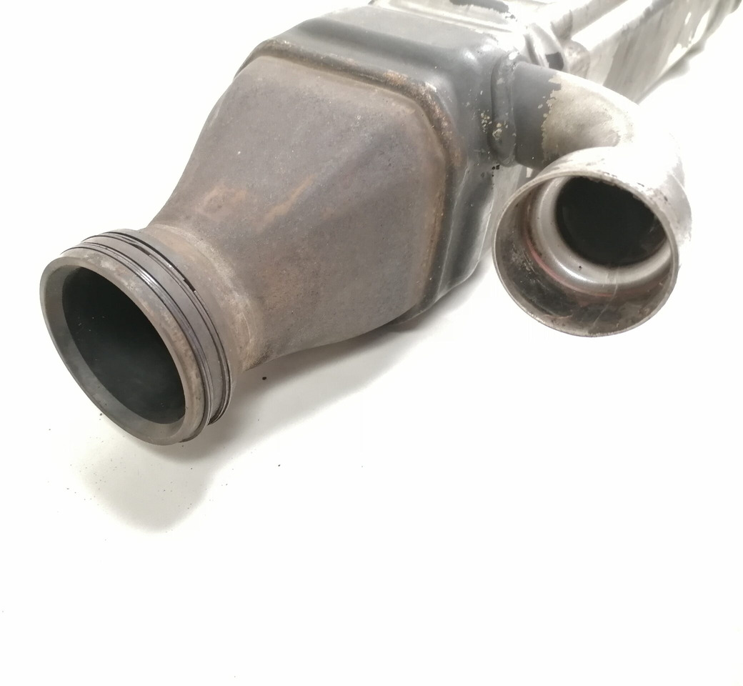 Scania EGR cooler 1795704 - Radiador EGR por Camião: foto 3 Scania EGR cooler 1795704 - Radiador EGR por Camião: foto 3