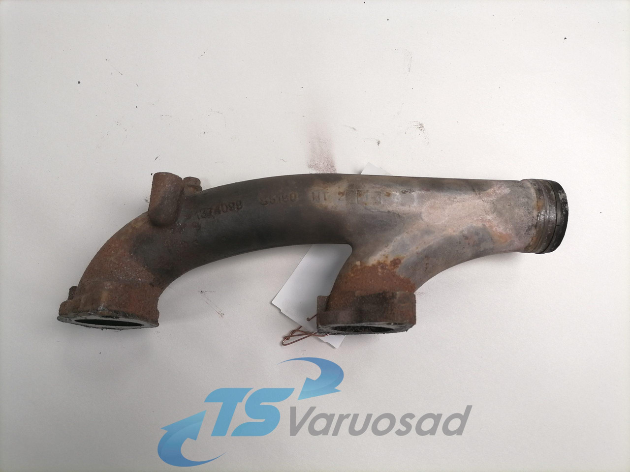Scania Exhaust mainfold 1374099 - Colector de escape por Camião: foto 1 Scania Exhaust mainfold 1374099 - Colector de escape por Camião: foto 1