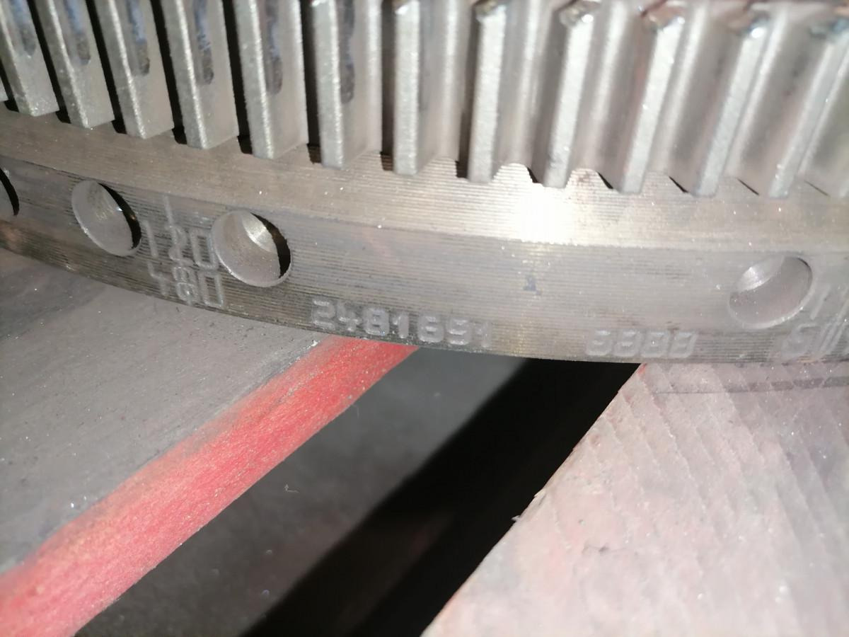 Scania Flywheel 1776466 - Peça universal por Camião: foto 2 Scania Flywheel 1776466 - Peça universal por Camião: foto 2