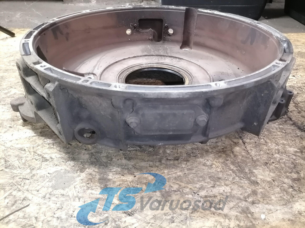Scania Flywheel housing 1940447 - Volante do motor por Camião: foto 5 Scania Flywheel housing 1940447 - Volante do motor por Camião: foto 5