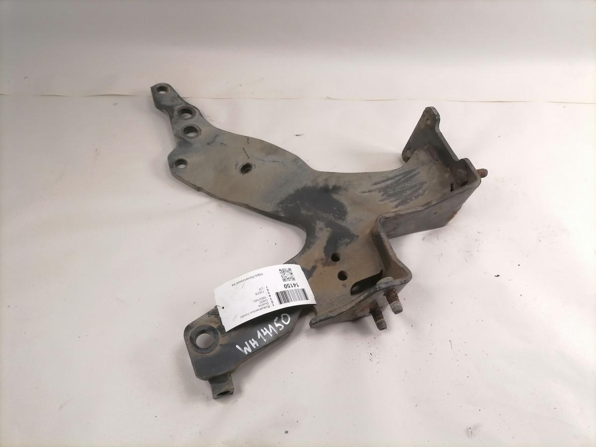 Scania Front bumper carrier 1802160 - Para-choque por Camião: foto 4 Scania Front bumper carrier 1802160 - Para-choque por Camião: foto 4
