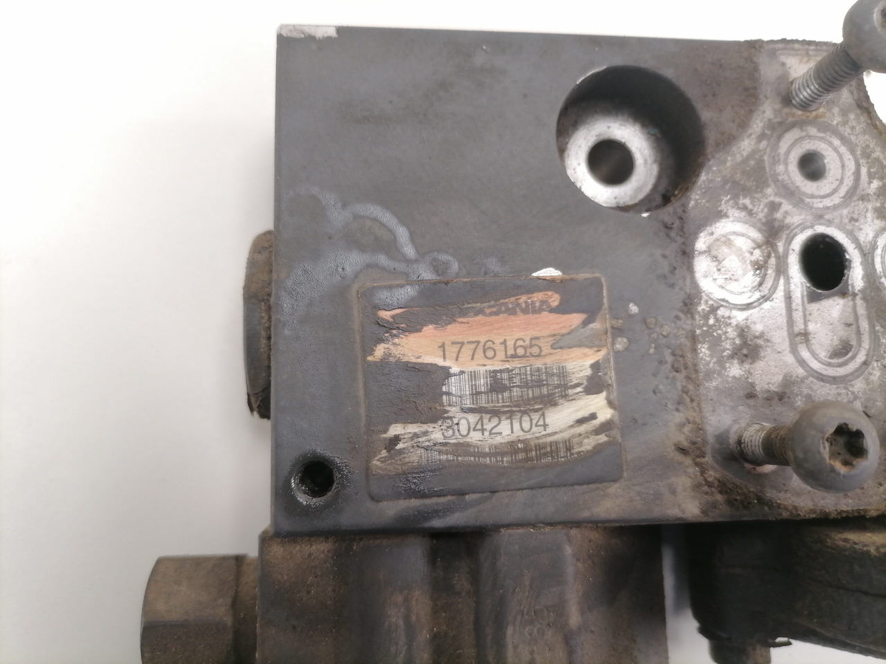 Scania Fuel valve 1776165 - Sistema de combustível por Camião: foto 4 Scania Fuel valve 1776165 - Sistema de combustível por Camião: foto 4