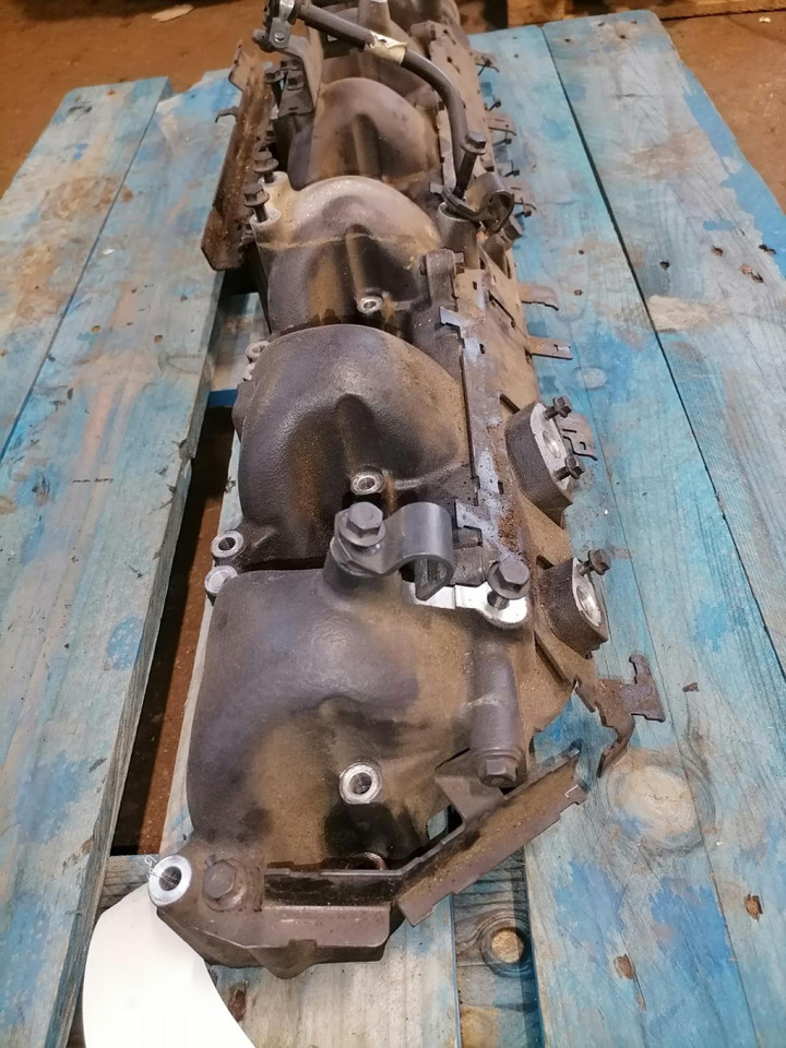 Scania Intake mainfold 2360430 - Coletor de admissão por Camião: foto 2 Scania Intake mainfold 2360430 - Coletor de admissão por Camião: foto 2