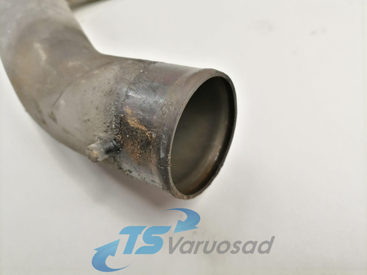 Scania Jahutusvedeliku toru, retarder 1781926 - Sistema de arrefecimento por Camião: foto 2 Scania Jahutusvedeliku toru, retarder 1781926 - Sistema de arrefecimento por Camião: foto 2