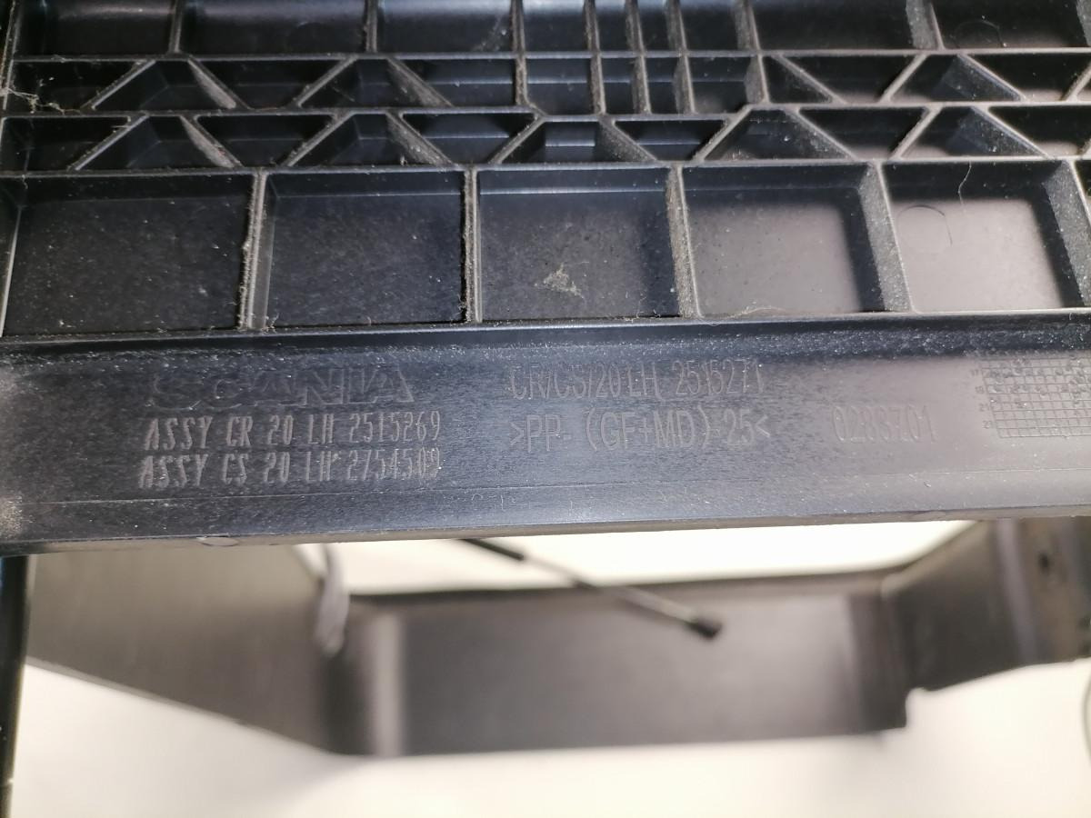 Scania Küljeluugi plastraam 2515269 - Peça universal por Camião: foto 2 Scania Küljeluugi plastraam 2515269 - Peça universal por Camião: foto 2