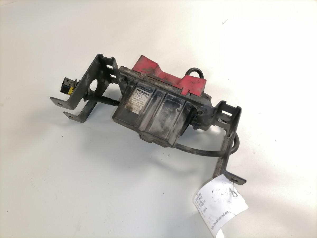 Scania Massilüliti 2742010 - Relé por Camião: foto 3 Scania Massilüliti 2742010 - Relé por Camião: foto 3