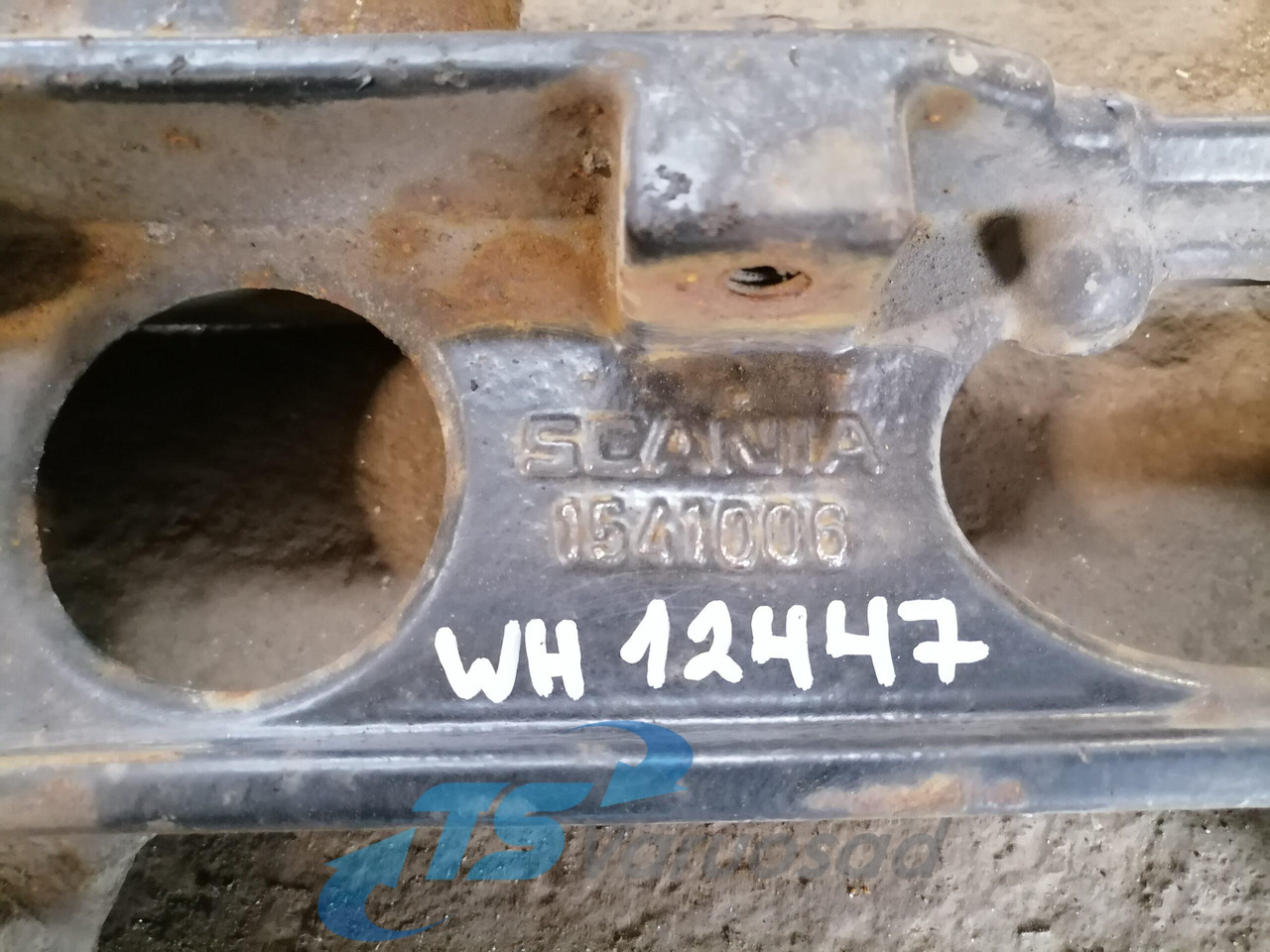 Scania Muffler carrier 1541006 - Silenciador por Camião: foto 3 Scania Muffler carrier 1541006 - Silenciador por Camião: foto 3