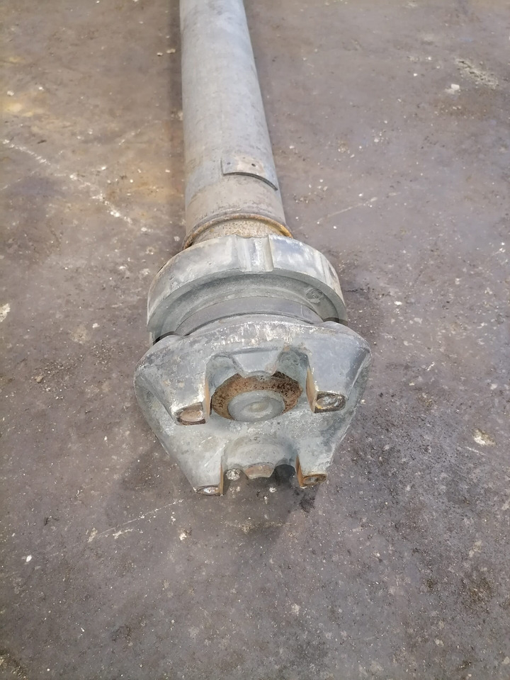 Scania Propeller shaft 1758416 - Veio de transmissão por Camião: foto 3 Scania Propeller shaft 1758416 - Veio de transmissão por Camião: foto 3