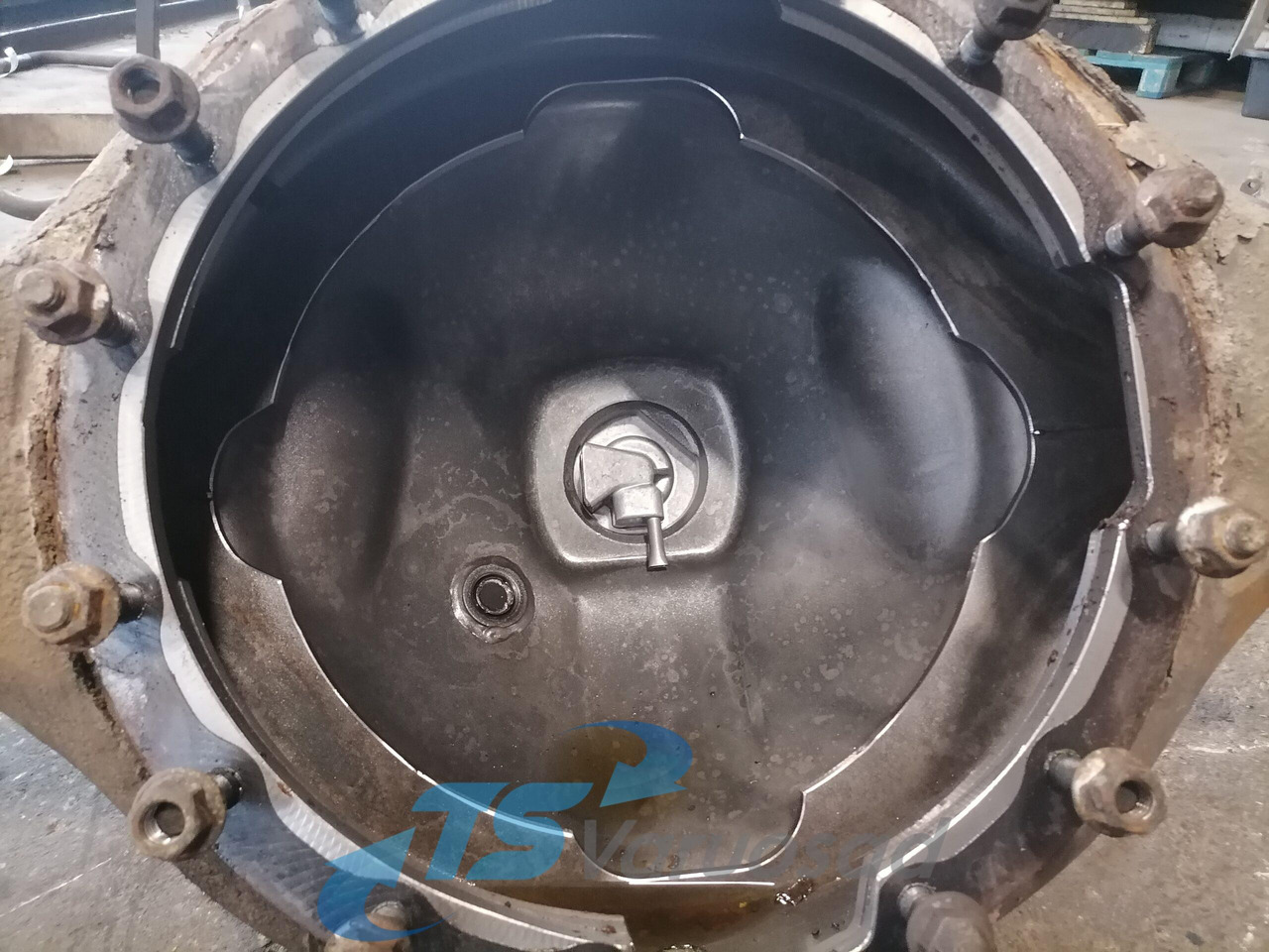 Scania Rear axel housing 1733934 - Eixo e peças por Camião: foto 5 Scania Rear axel housing 1733934 - Eixo e peças por Camião: foto 5