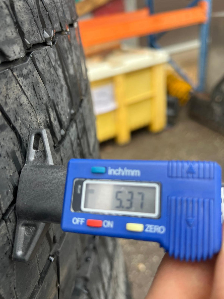 Scania Rehvid + veljed 315/70R22.5 31570R225 - Jantes e pneus por Camião: foto 5 Scania Rehvid + veljed 315/70R22.5 31570R225 - Jantes e pneus por Camião: foto 5