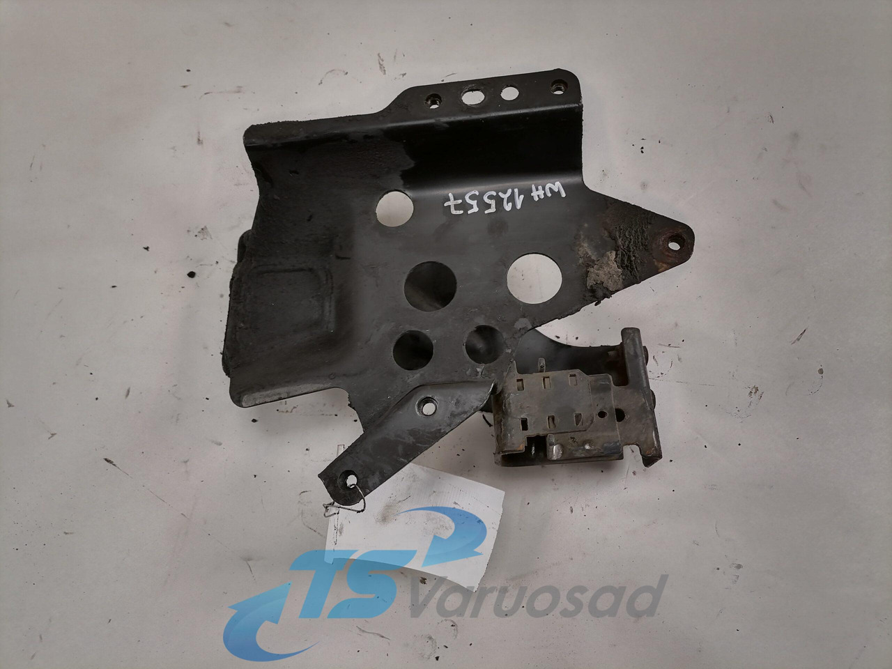 Scania Roolisüsteemi õlimahuti kandur 1446713 - Mangueira de direção por Camião: foto 3 Scania Roolisüsteemi õlimahuti kandur 1446713 - Mangueira de direção por Camião: foto 3