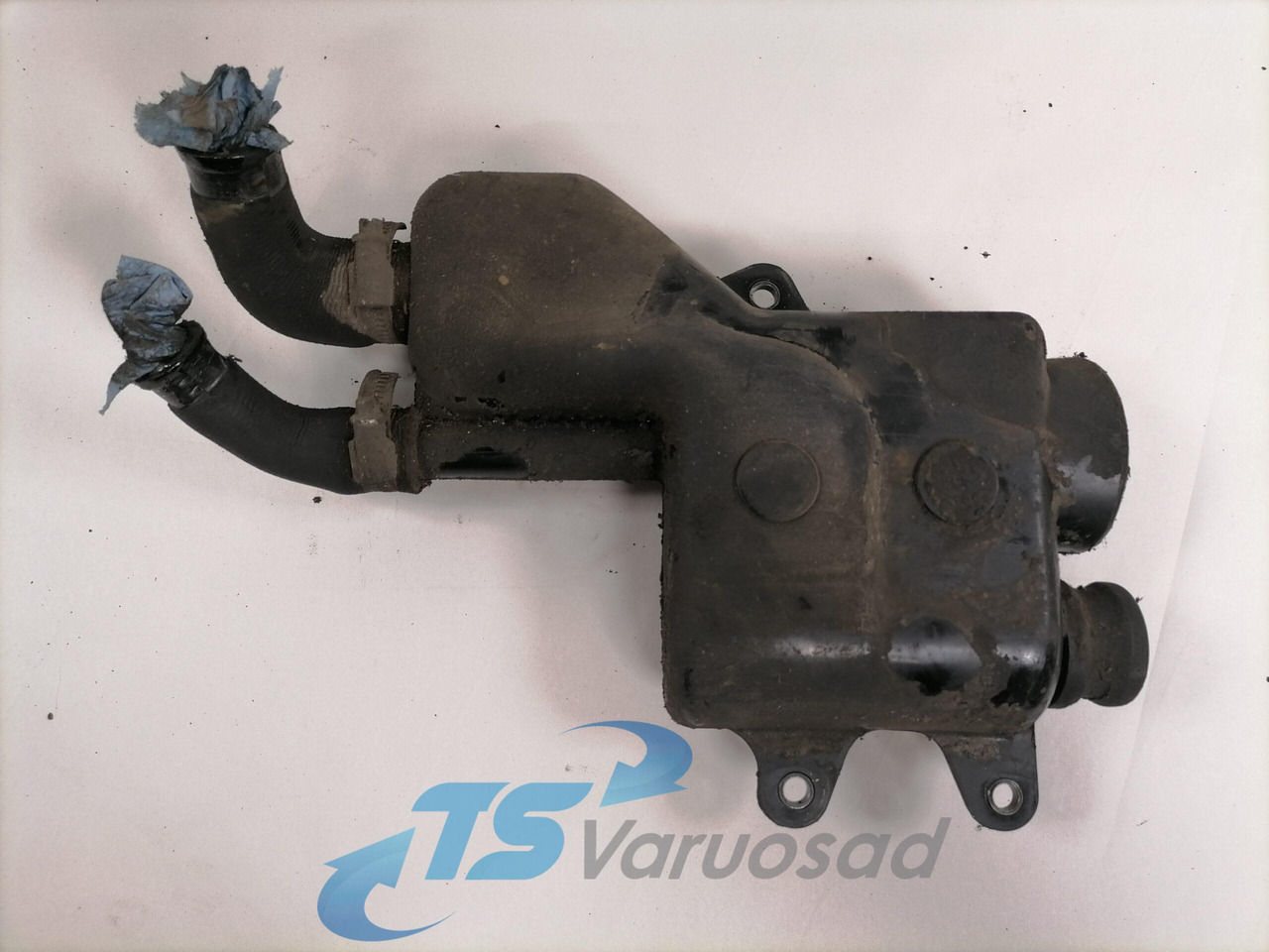 Scania Scania steering oil tank 1461351 - Mangueira de direção por Camião: foto 3 Scania Scania steering oil tank 1461351 - Mangueira de direção por Camião: foto 3