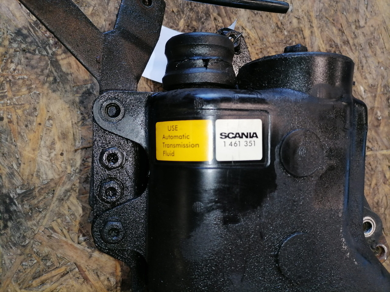 Scania Scania steering oil tank 1461351 - Mangueira de direção por Camião: foto 4 Scania Scania steering oil tank 1461351 - Mangueira de direção por Camião: foto 4