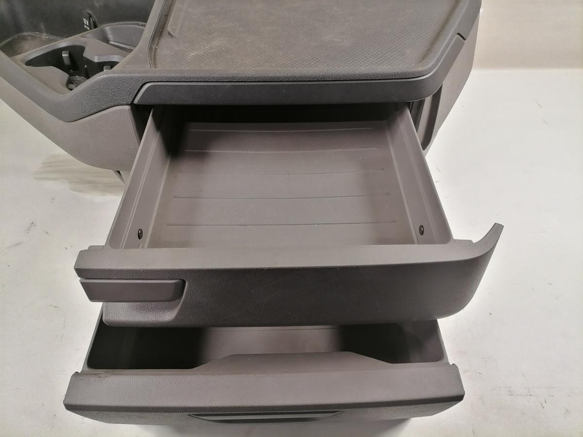 Scania Tool box 2901429 - Peça universal por Camião: foto 5 Scania Tool box 2901429 - Peça universal por Camião: foto 5