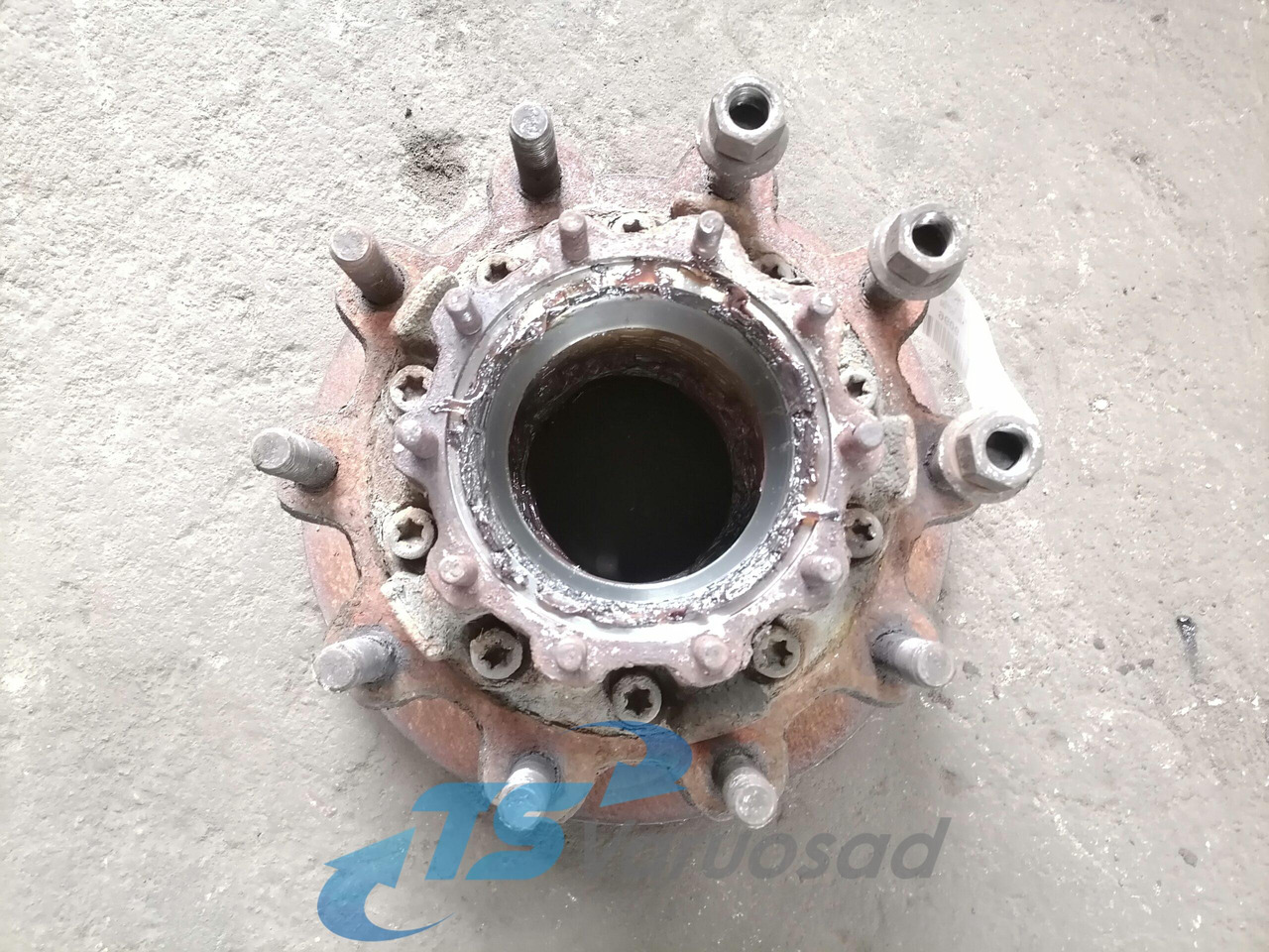 Scania Wheel hub 2290542 - Cubo de roda por Camião: foto 2 Scania Wheel hub 2290542 - Cubo de roda por Camião: foto 2