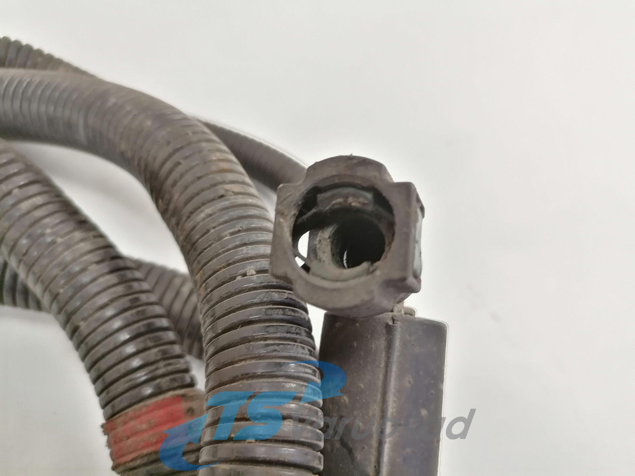 Volvo Ad Blue cable 21243148 - Sistema de combustível por Camião: foto 2 Volvo Ad Blue cable 21243148 - Sistema de combustível por Camião: foto 2