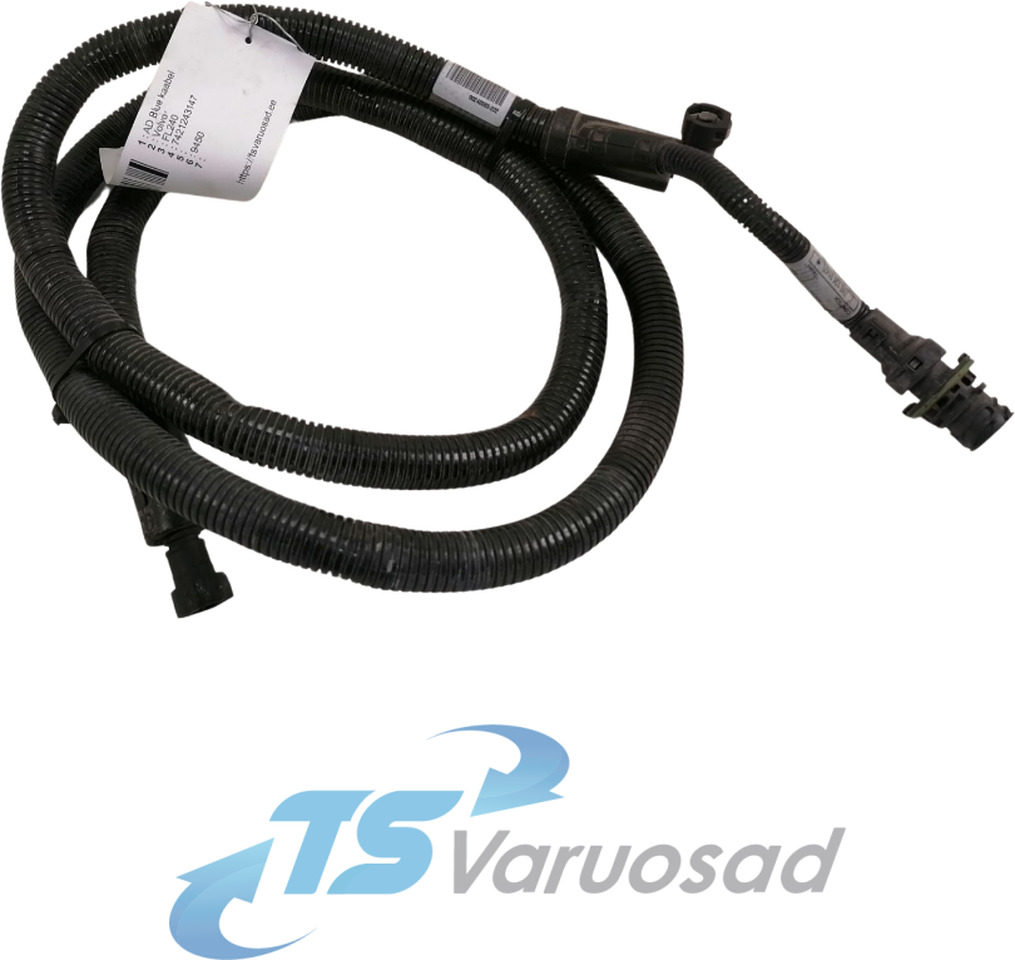 Volvo Ad Blue cable 7421243147 - Sistema de combustível por Camião: foto 1 Volvo Ad Blue cable 7421243147 - Sistema de combustível por Camião: foto 1
