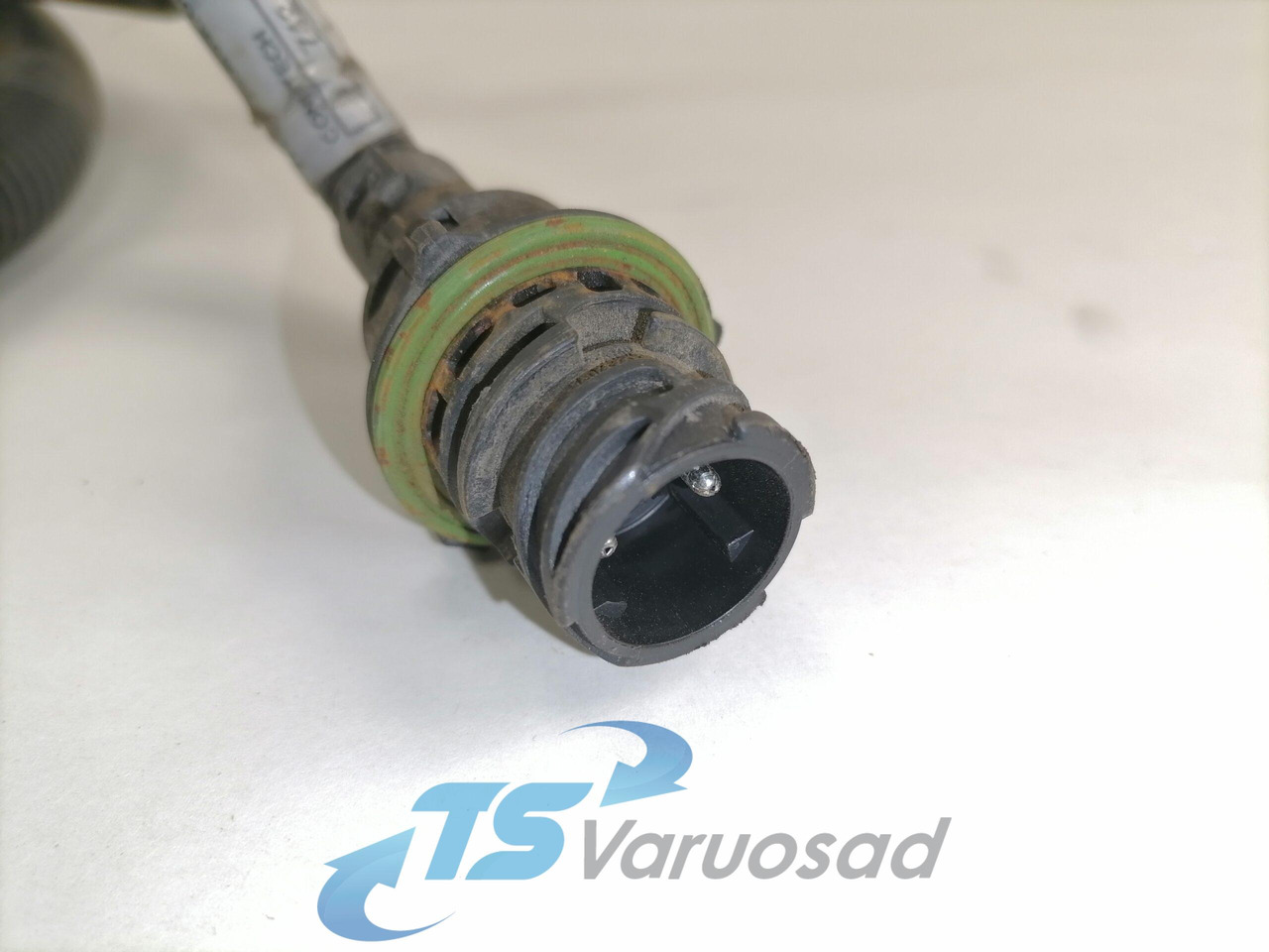 Volvo Ad Blue cable 7421243147 - Sistema de combustível por Camião: foto 5 Volvo Ad Blue cable 7421243147 - Sistema de combustível por Camião: foto 5