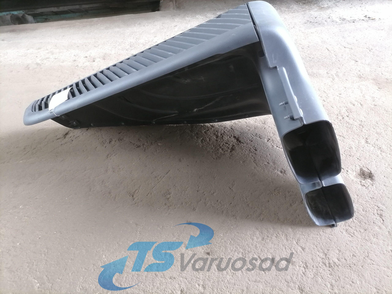 Volvo Air intake 21464731 - Sistema de admissão de ar por Camião: foto 4 Volvo Air intake 21464731 - Sistema de admissão de ar por Camião: foto 4